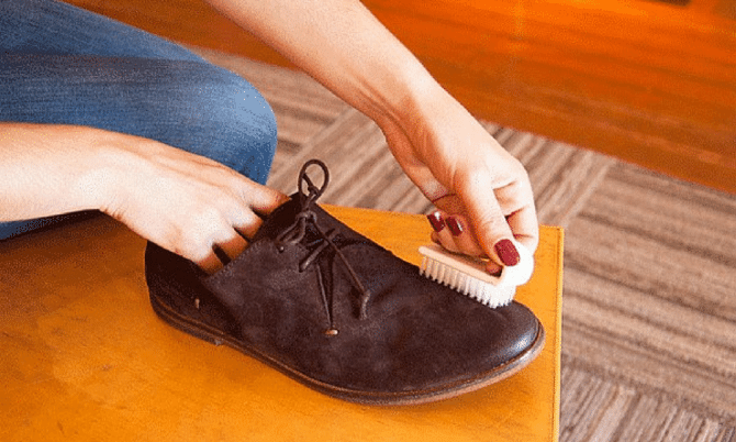 Как обновить замшевую обувь в домашних условиях, как восстановить замшевые сапоги и убрать потертости