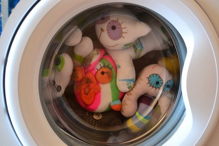 Как постирать большие мягкие игрушки в стиральной машине автомат - портал "хозяйке на заметку"