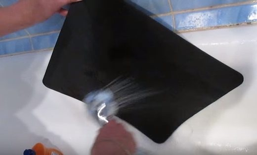 Можно ли стирать коврик для мыши, как правильно его помыть, выбор средства