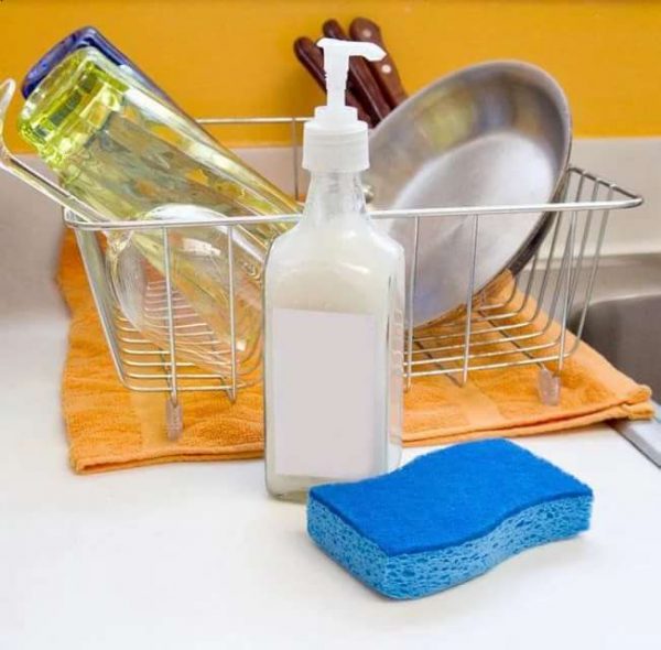 Как сделать моющее средство для посуды своими руками