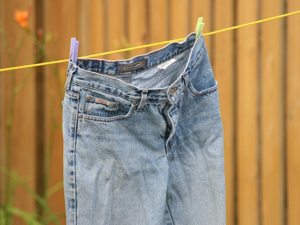 Как усадить джинсы - wikihow
