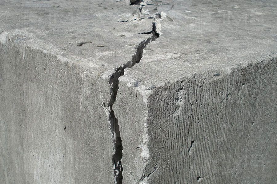 Чем обработать бетон чтобы не крошился