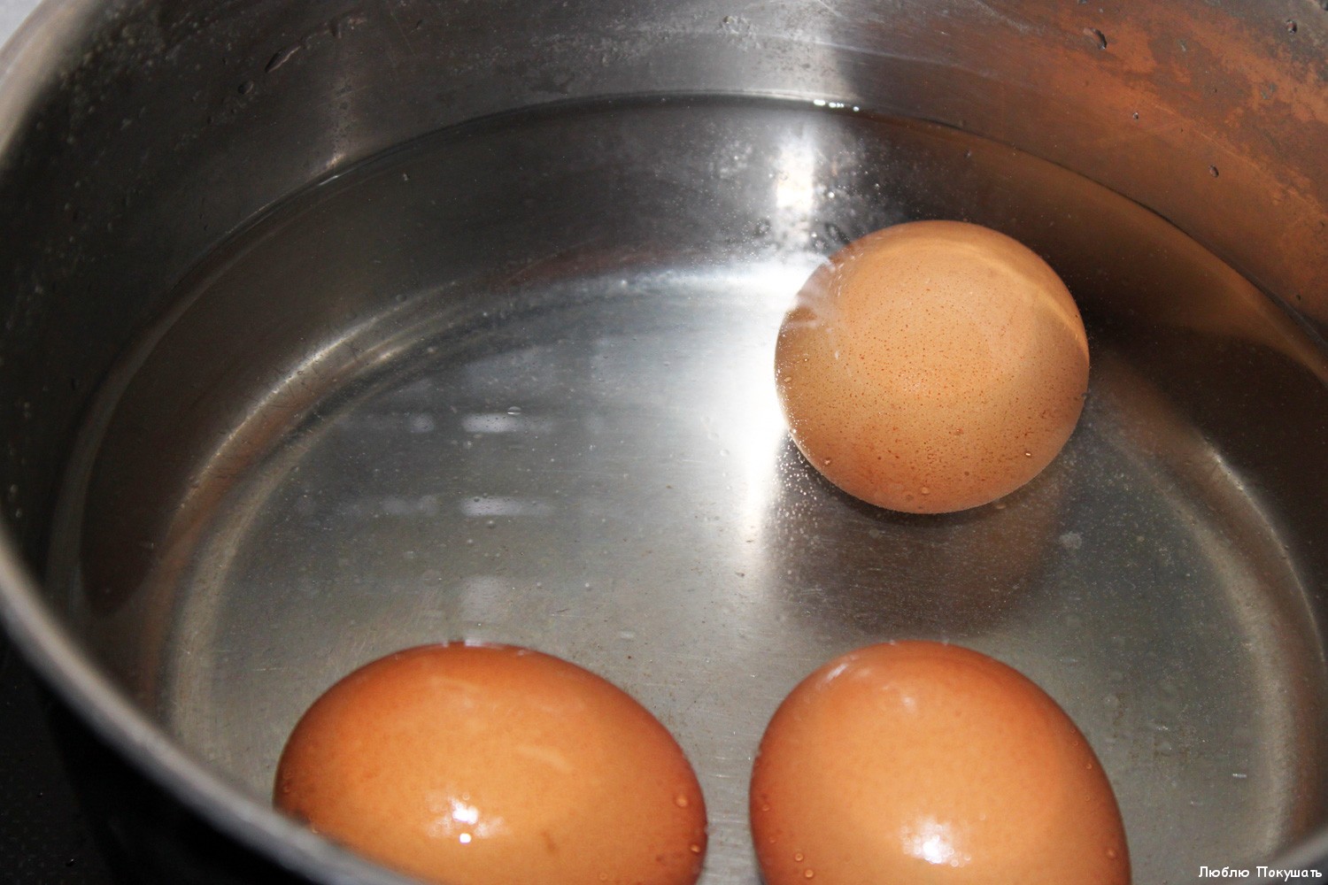 Как правильно варить яйца, чтобы легко чистились и были вкусными