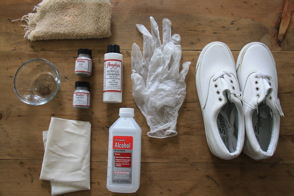 Покраска обуви: как и чем покрасить её в домашних условиях, средства для белой кожи, ткани и других материалов