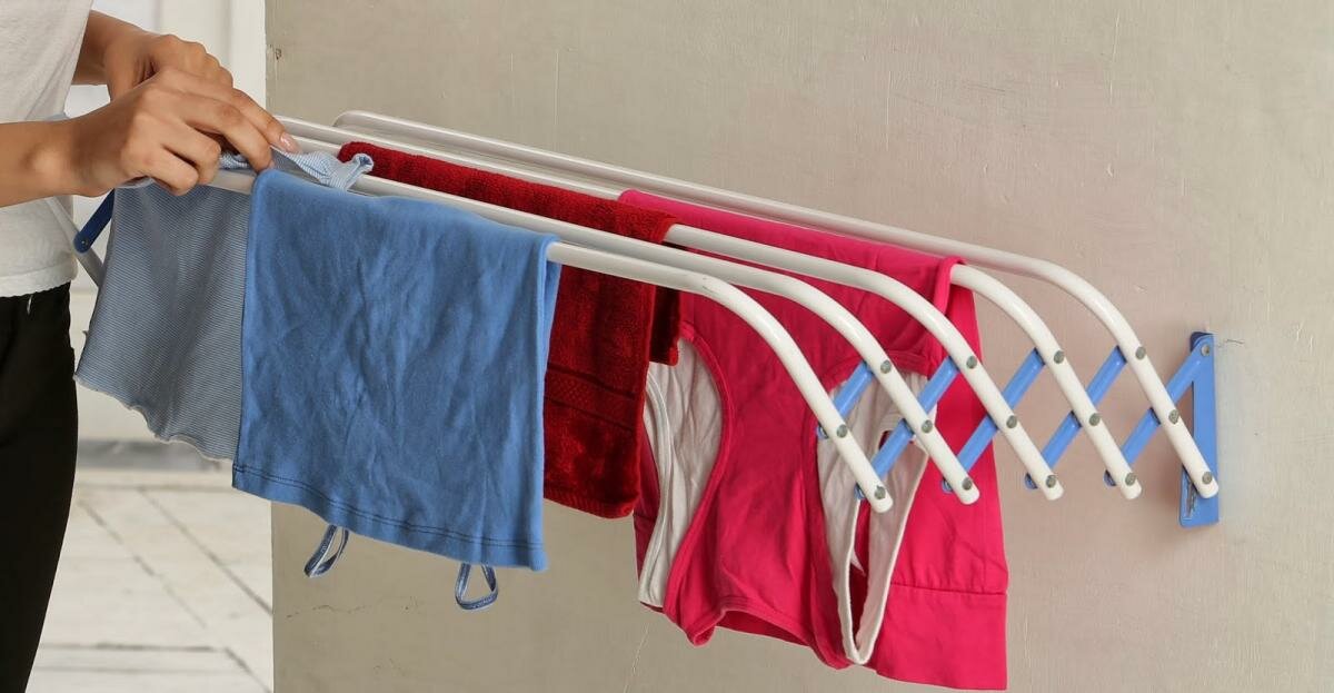 Как быстро высушить мокрую одежду в домашних условиях? | модные новинки сезона