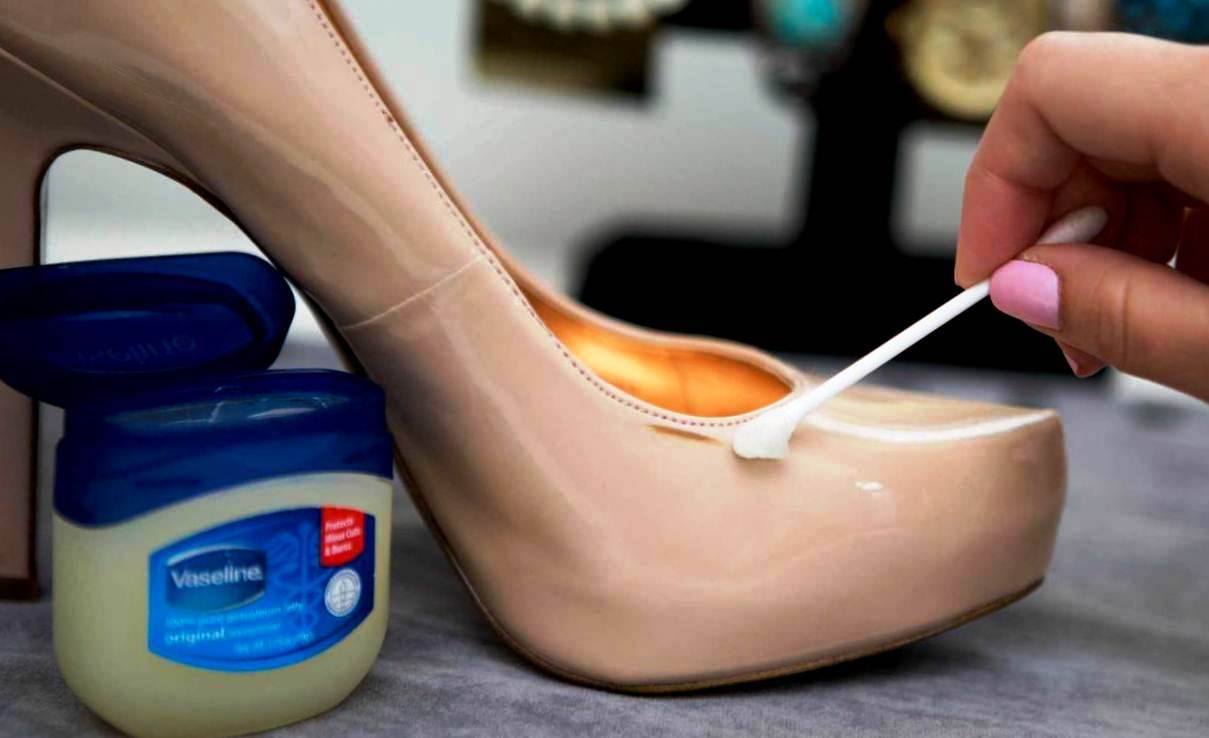 Чем отмыть ноги если покрасились от обуви