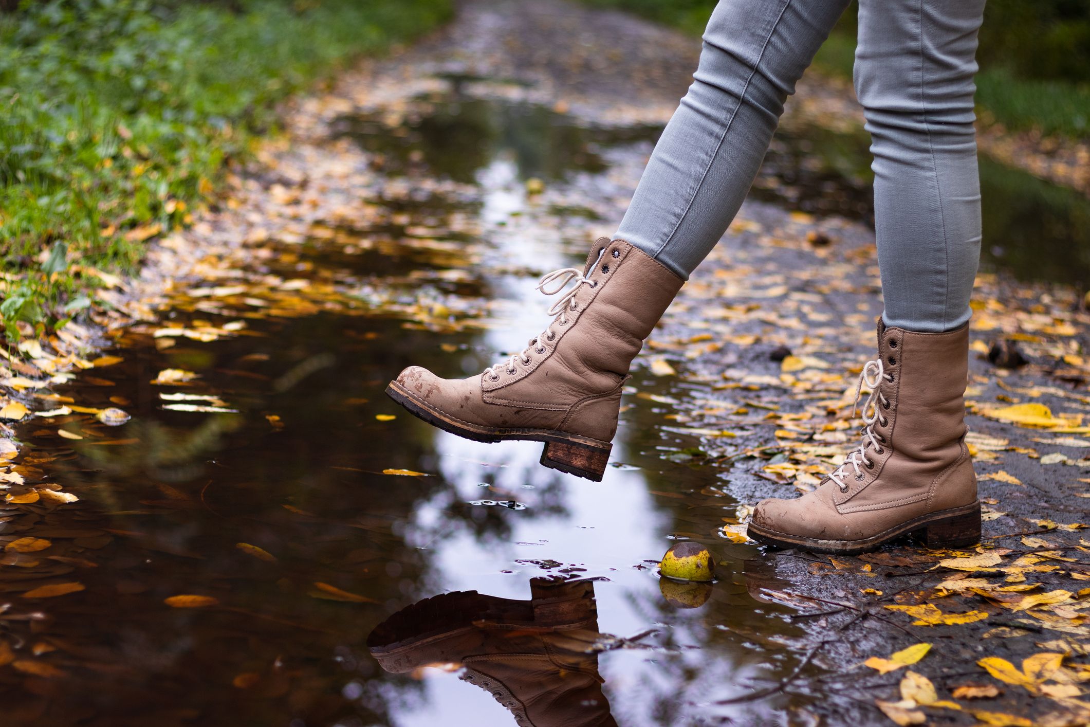 Натуральный и искусственный нубук – что это за материал для обуви, промокает или нет, отзывы