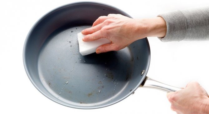Чугунная сковорода ржавеет после мытья: почему и что делать