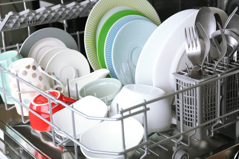 Почему нельзя мыть любую посуду в посудомойке