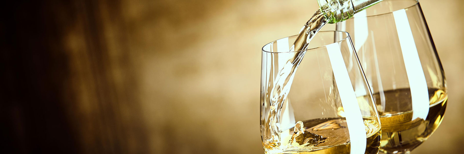 Как отмыть бутыль от вина с узким горлом: быстрое избавление от зеленого налета