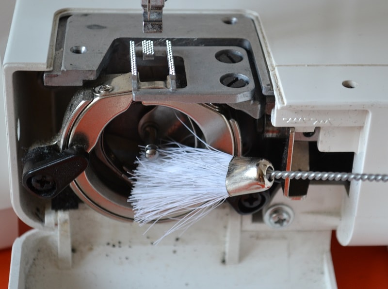 Когда и как часто нужно смазывать швейную машину Выбор масла Инструкция по восстановлению функциональности